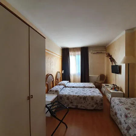Hotell Le Pageot Aosta